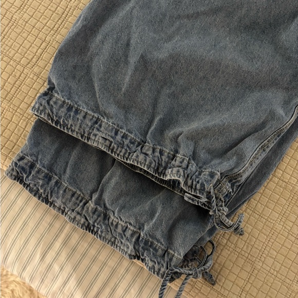 Button Jeans - Picture 5 of 5